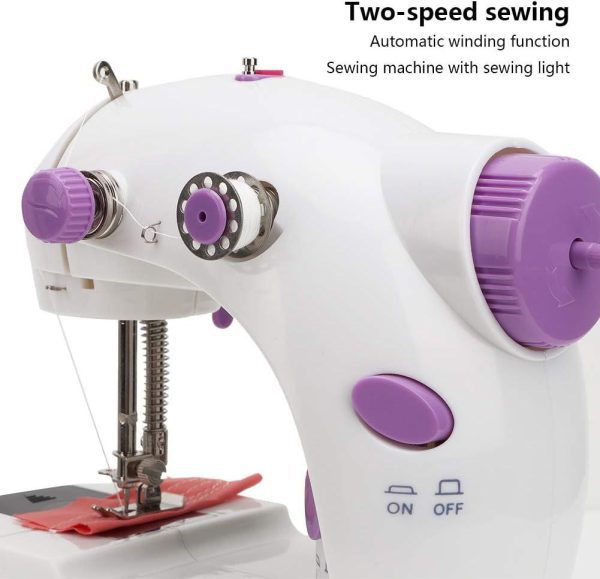 Machine à coudre portable compacte avec table supplémentaire, idéale pour la couture à domicile et en déplacement. Adaptée à tous types de tissus.
